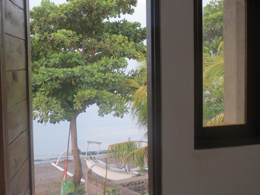 Amed Sari Beach Guesthouse المظهر الخارجي الصورة