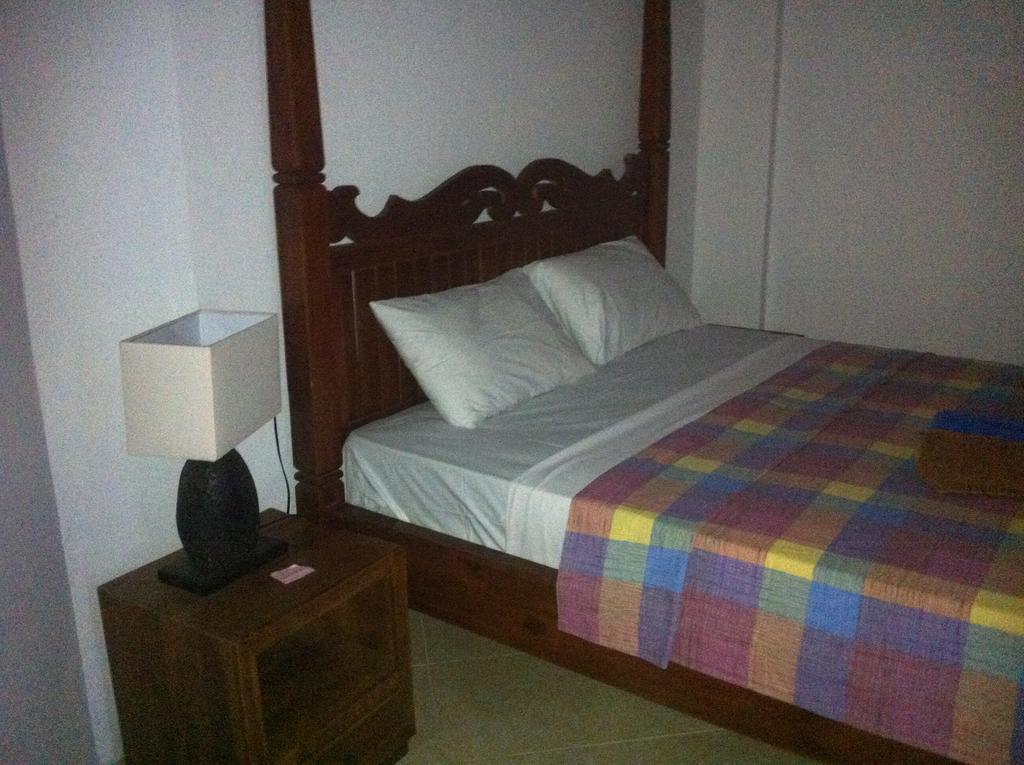 Amed Sari Beach Guesthouse الغرفة الصورة
