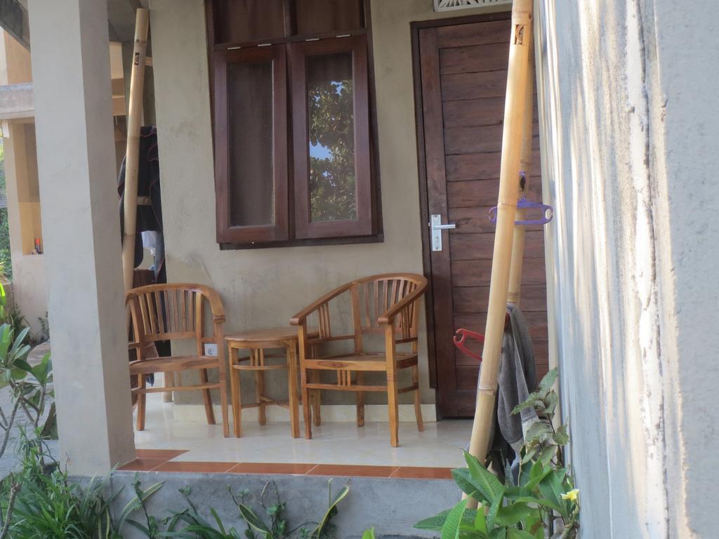 Amed Sari Beach Guesthouse الغرفة الصورة
