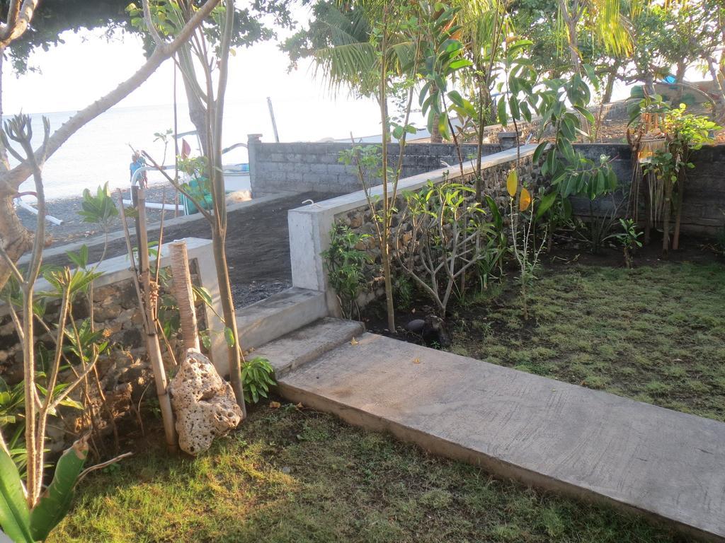 Amed Sari Beach Guesthouse المظهر الخارجي الصورة