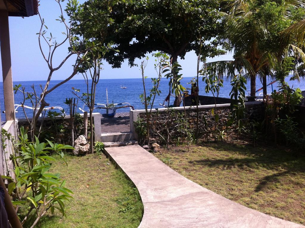 Amed Sari Beach Guesthouse المظهر الخارجي الصورة