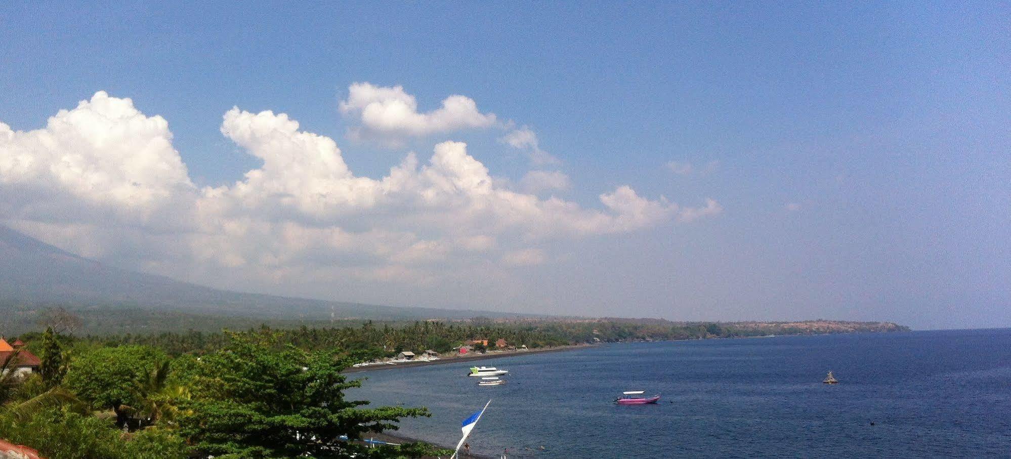 Amed Sari Beach Guesthouse المظهر الخارجي الصورة
